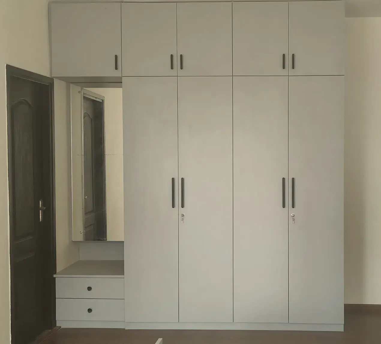wardrobe project image work done at gurugram